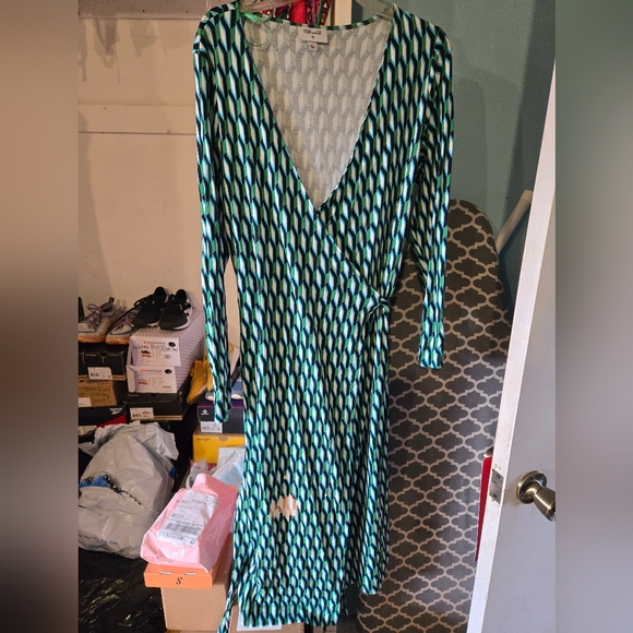 DVF COTTON WRAP DRESS - Picture 1 of 7
